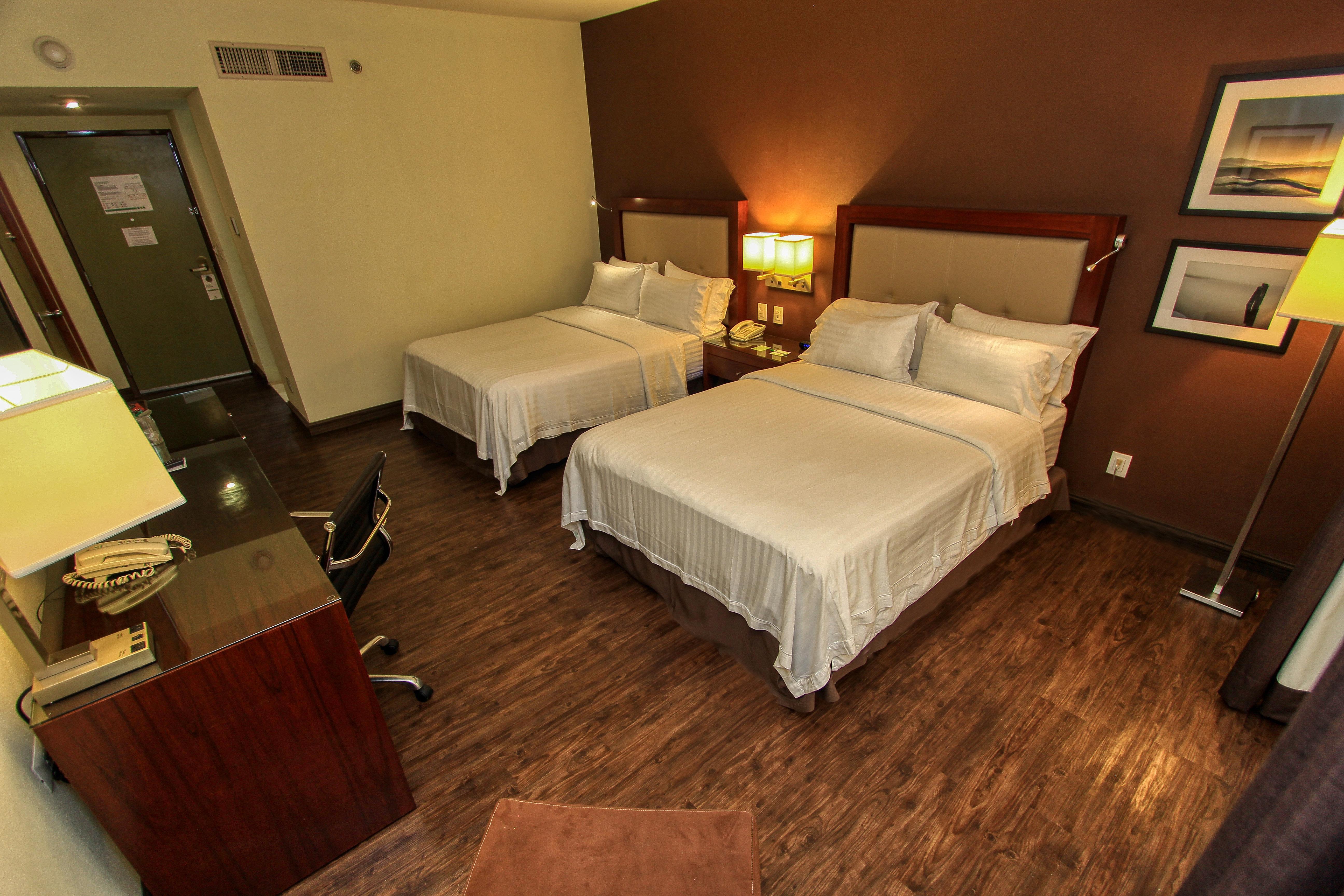 Holiday Inn Leon By Ihg Buitenkant foto