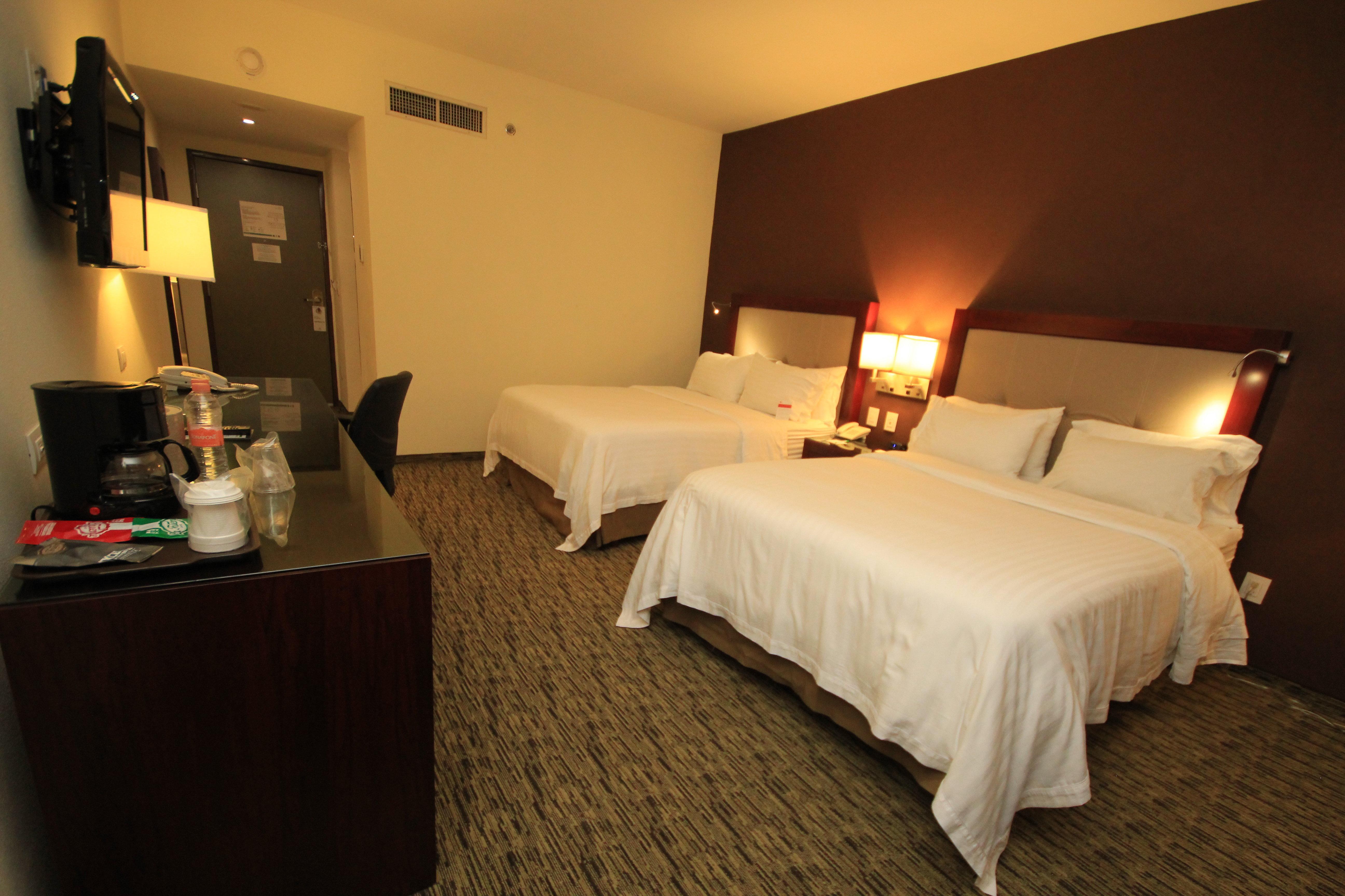 Holiday Inn Leon By Ihg Buitenkant foto