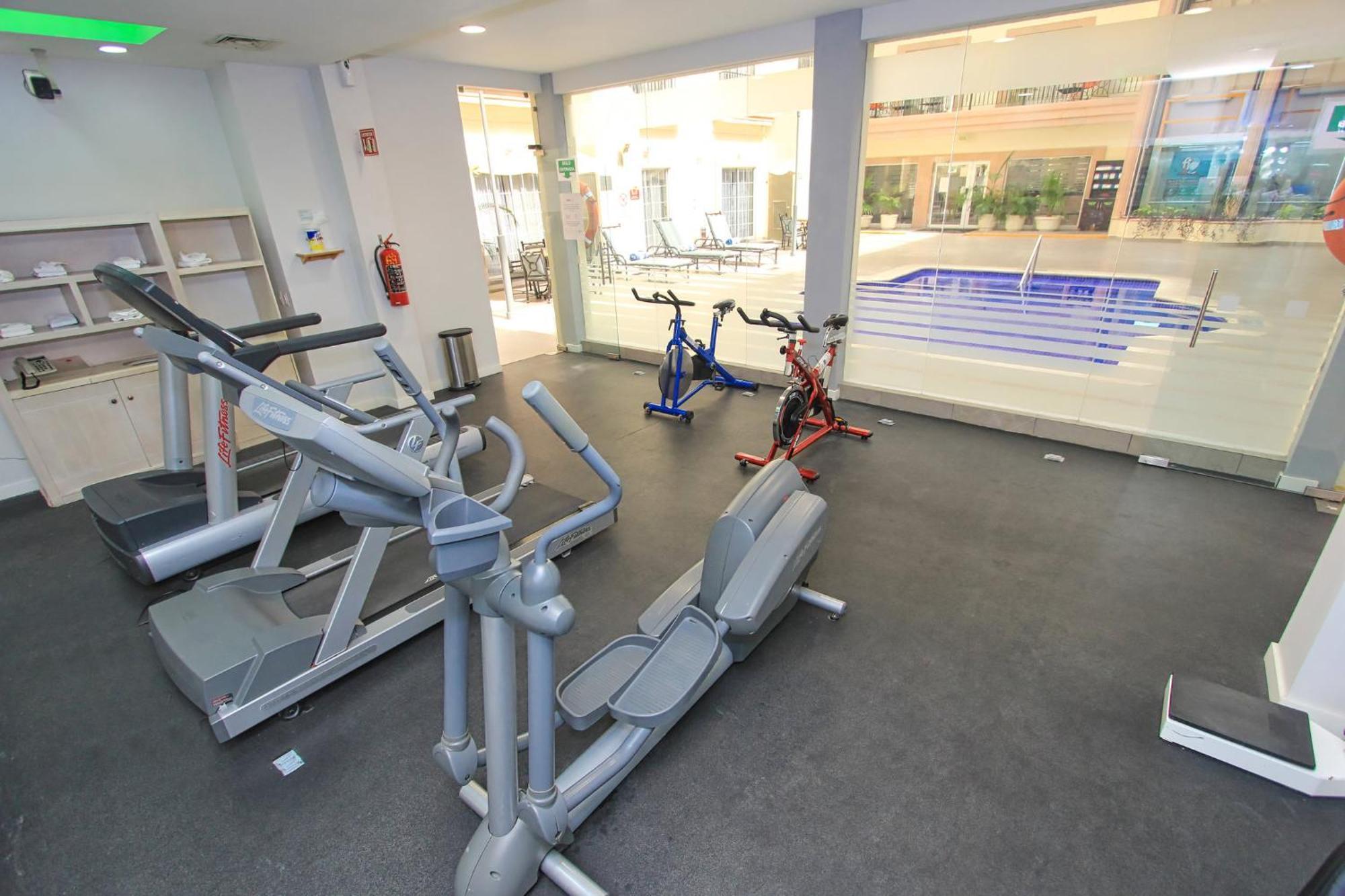 Holiday Inn Leon By Ihg Buitenkant foto