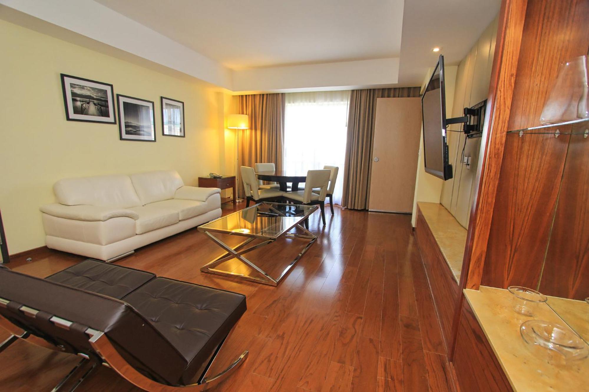 Holiday Inn Leon By Ihg Buitenkant foto